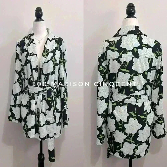 maison Cinqcent 500 Jackets & Blazers - BNWT 500 Madison Cinqcent Women’s floral print trench coat size Xs